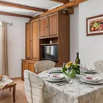 Rona Stone House Janja