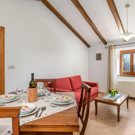 Apartment Rona Stone House Janja