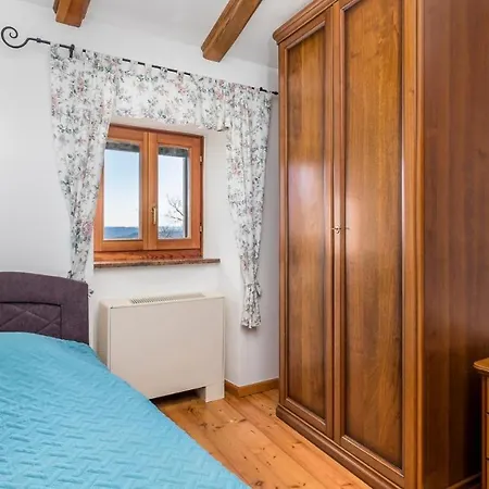Apartment Rona Stone House Janja