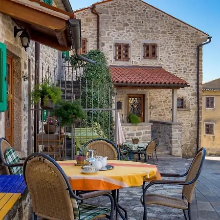 Rona Stone House Janja Appartement