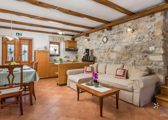 Rona Stone House Janja Apartament *