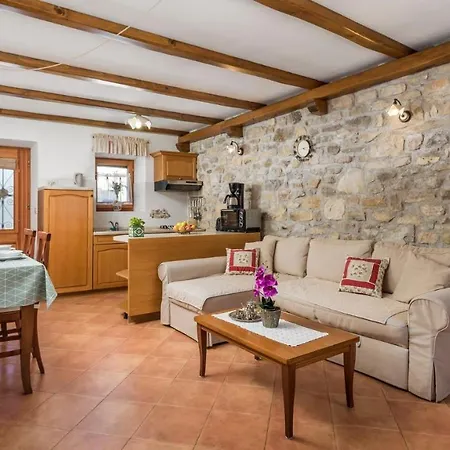 Rona Stone House Janja דירה *