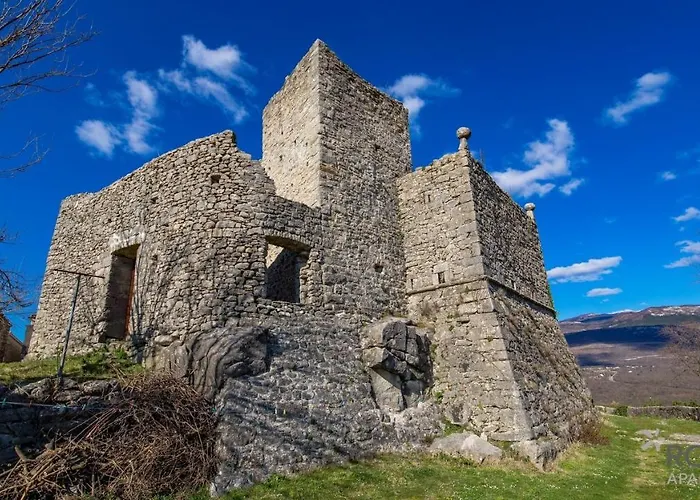 Rona Stone House Janja *