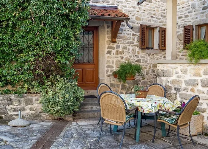 Rona Stone House Janja Appartement